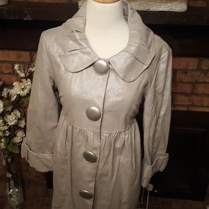 adorable brand new silver metallic holiday jacket